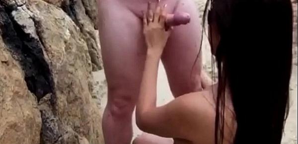  Naked beach babe pics
